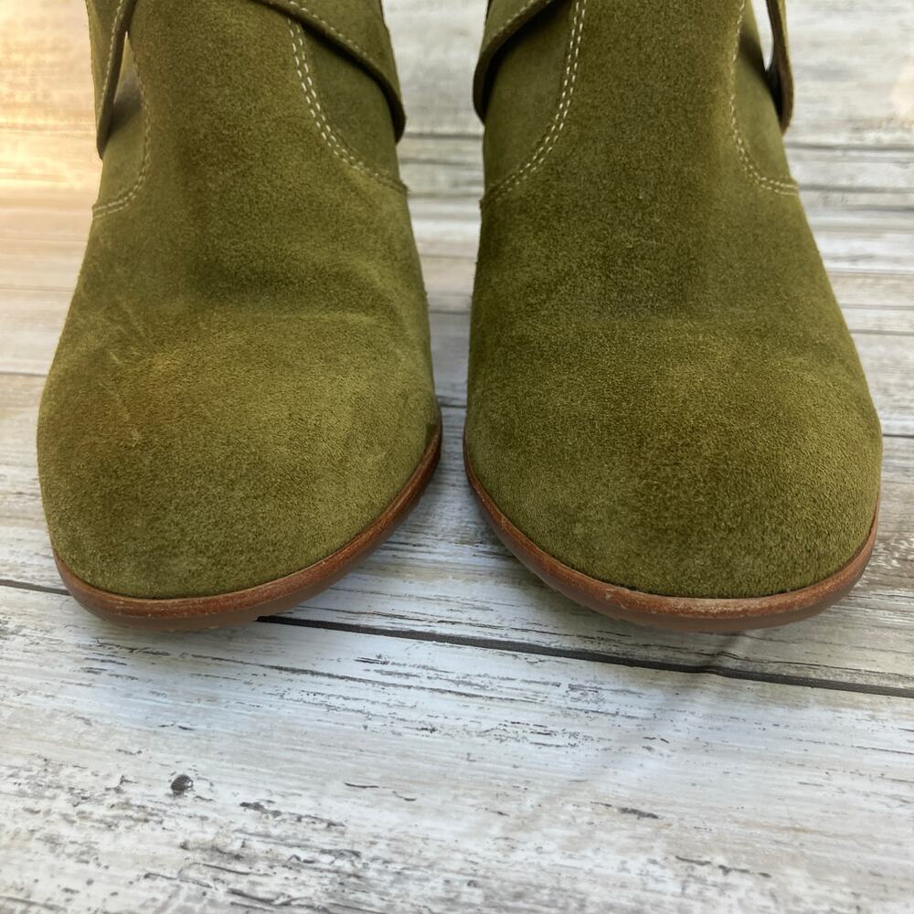 Olive Green Heeled Boots - Picture 5 of 13